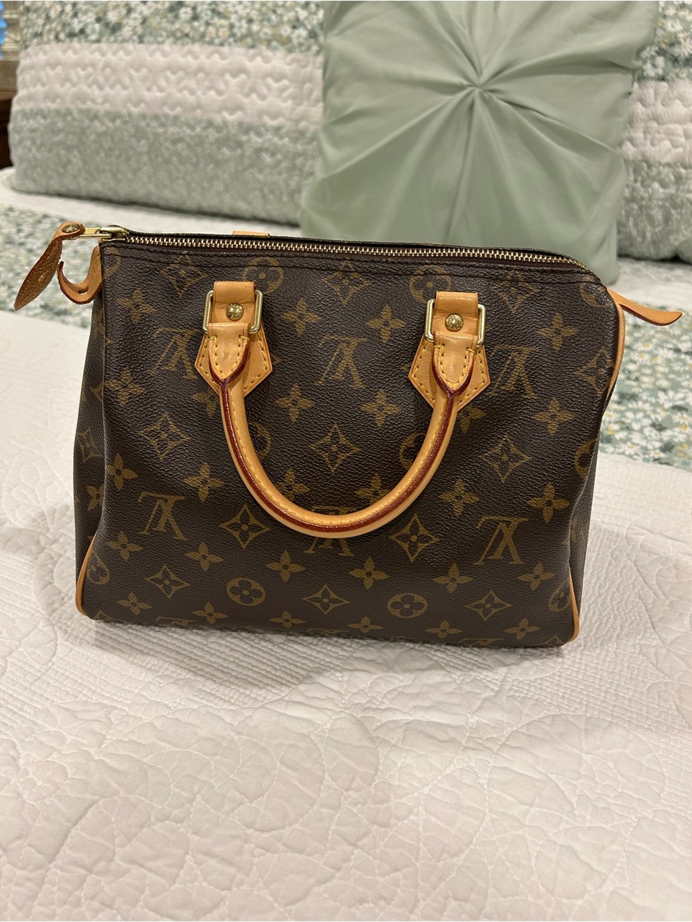 Louis Vuitton Speedy 25 Monogram Canvas Satchel - Brown with Tan Trim - Picture 3 of 15